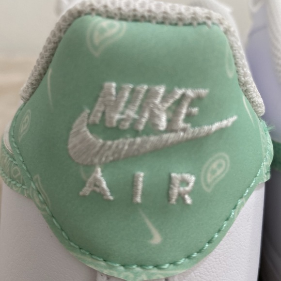 🆕 NIKE Air Force 1 LV8 GS Casual Sneaker White/Phantom/Mint Foam Low Cut Unisex - Picture 12 of 15